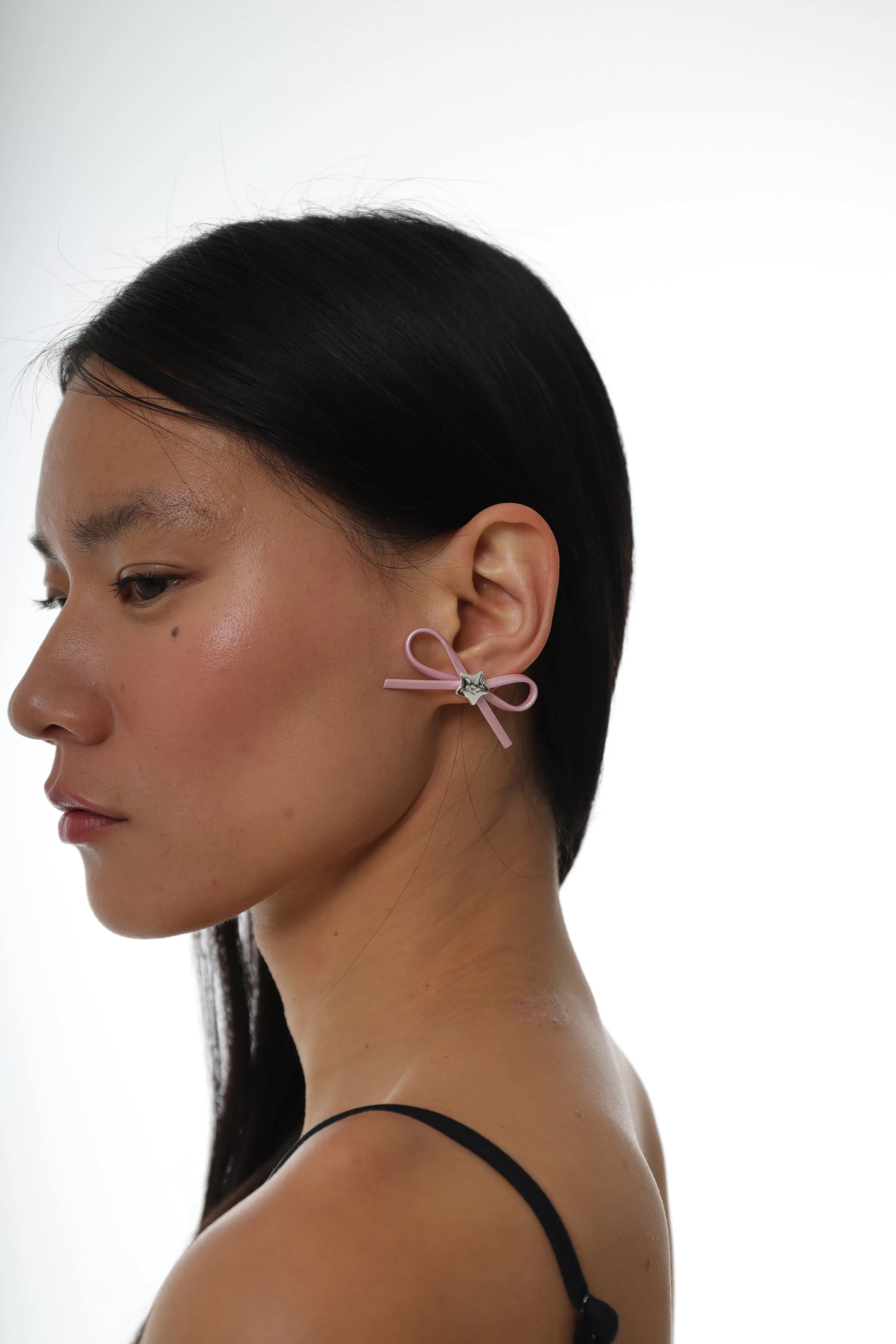 UME EARRINGS IN PINK