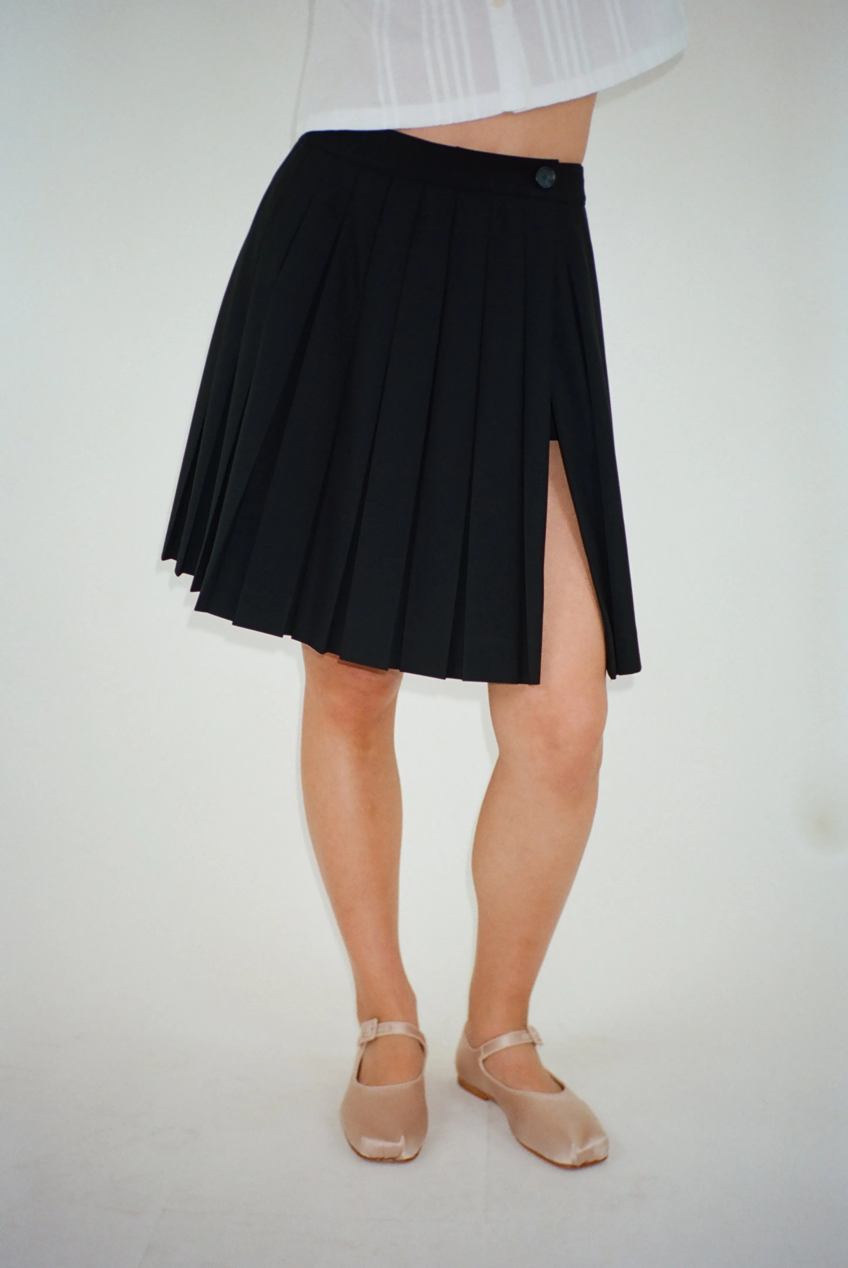 ASTRA SKORT IN BLACK