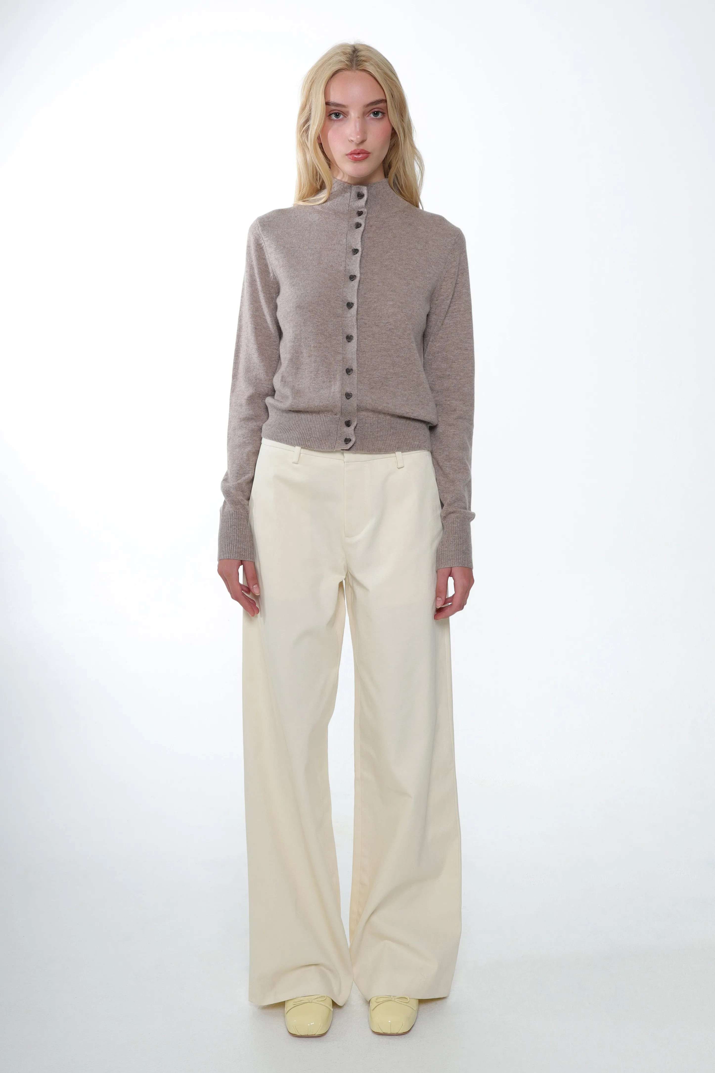 BOUIE CARDIGAN IN TAUPE