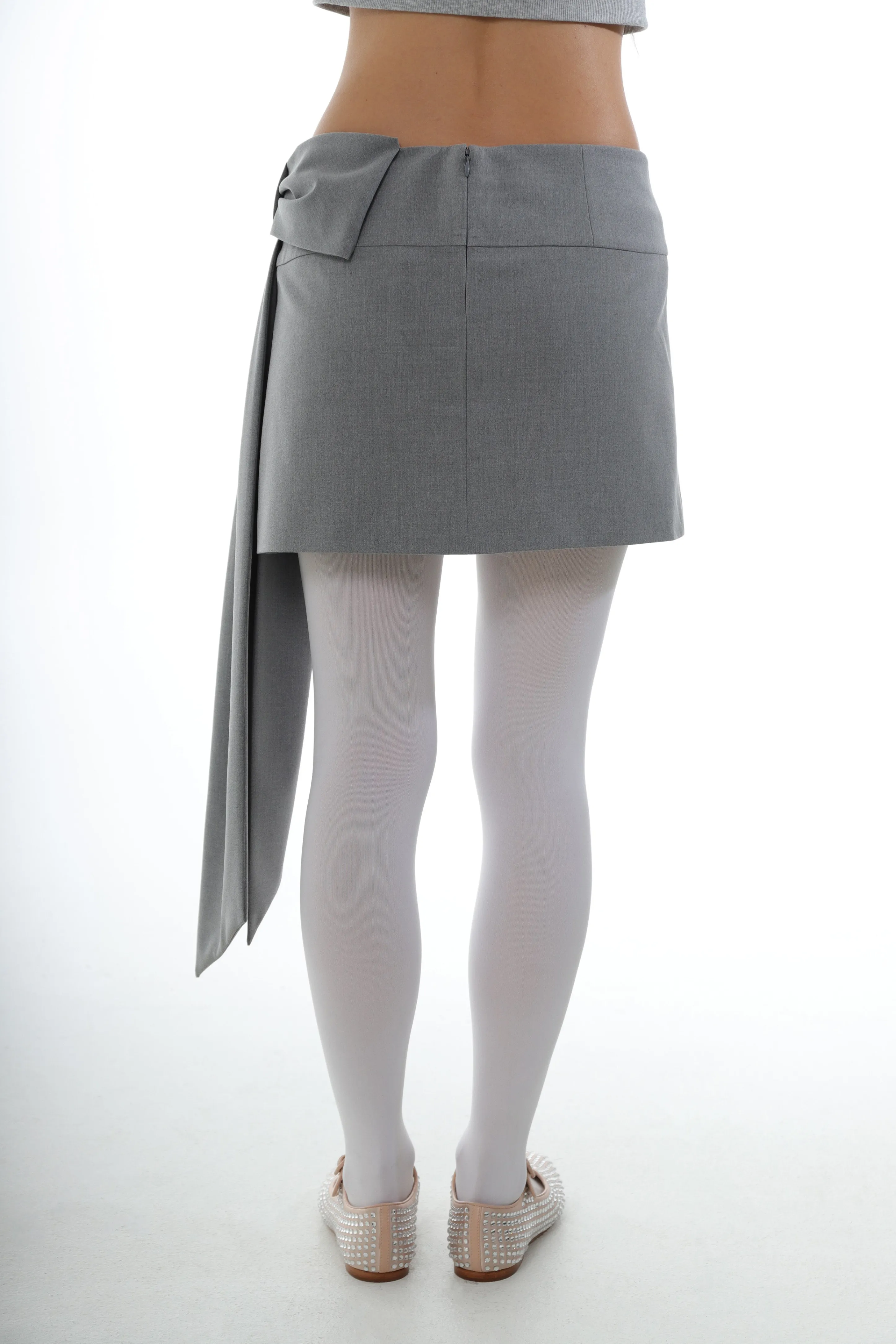 SKAR SKIRT IN LIGHT GREY